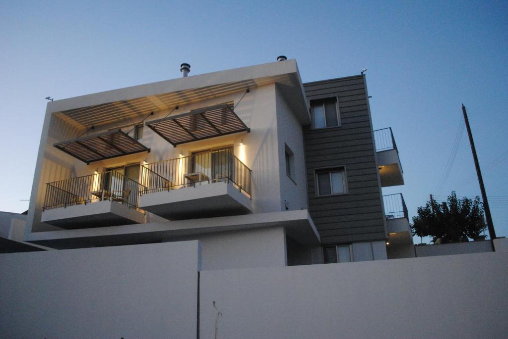 ארגאקה Agnanti Apartments מראה חיצוני תמונה
